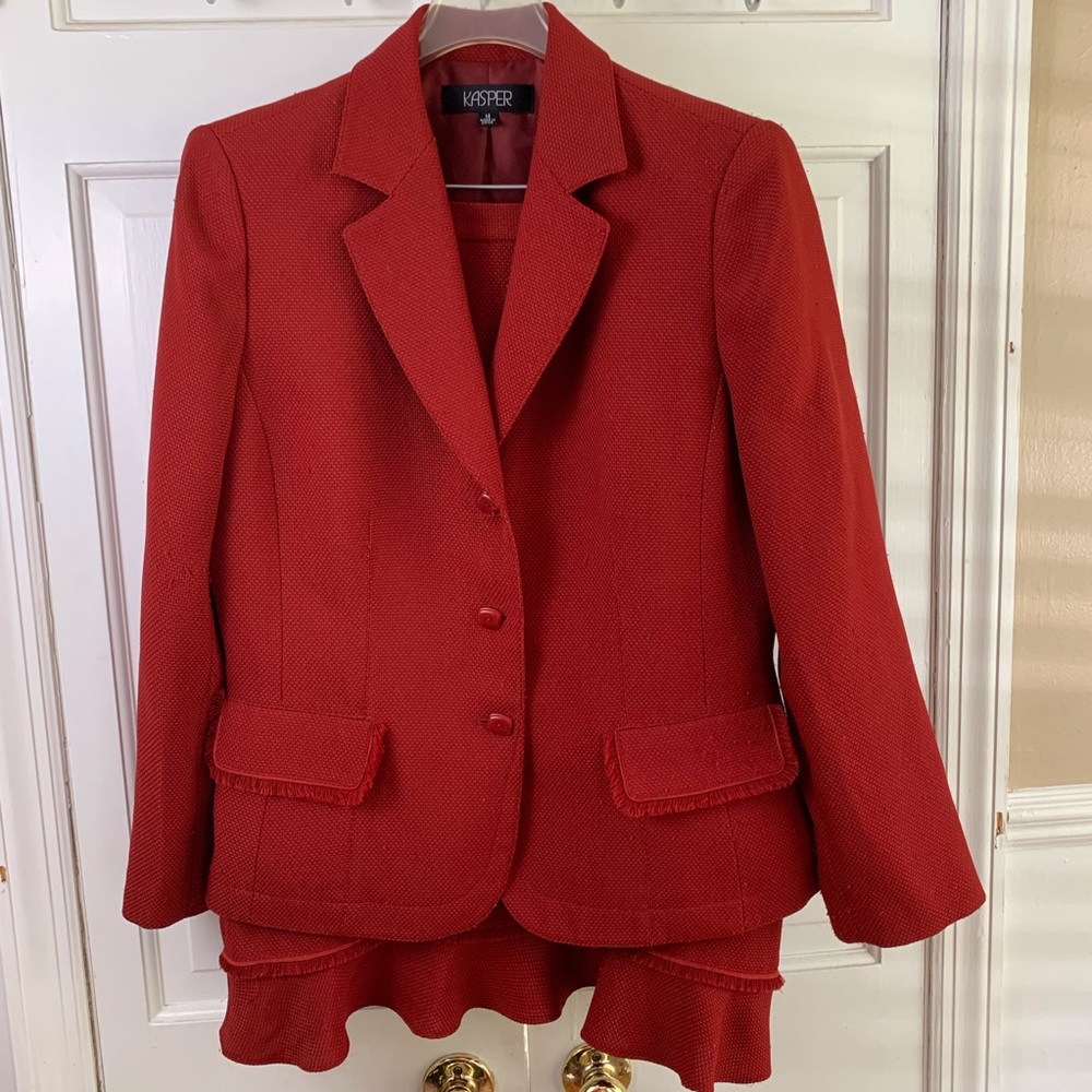 KASPER 2 PIECE SKIRT AND BLAZER